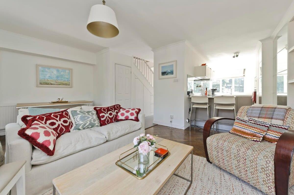 Appartamento Leafy Earls Court 3 Bed Flat